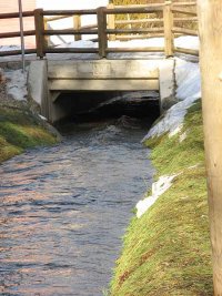 Bachbrücke an der Kreuzung Waidgarten/Brunnenstraße
