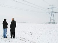 Vor der 380 kV-Leitung