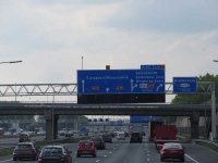 Zum Hafen von Rotterdam