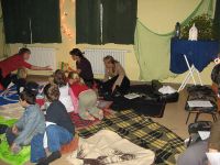 Versammlung am Boden