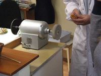 Bernsteinschleiferei