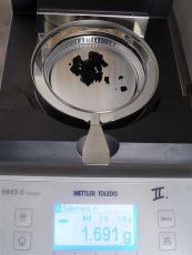 Filtern des Farbstoffs