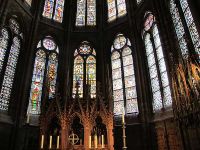 Glasfenster in der Elisabethkirche