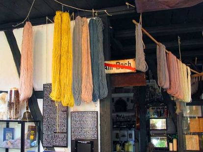 Färberei mit Birkenblättern