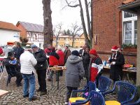 Weihnachtsbaumaufstellen