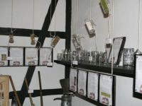 Biergläser an Stricken